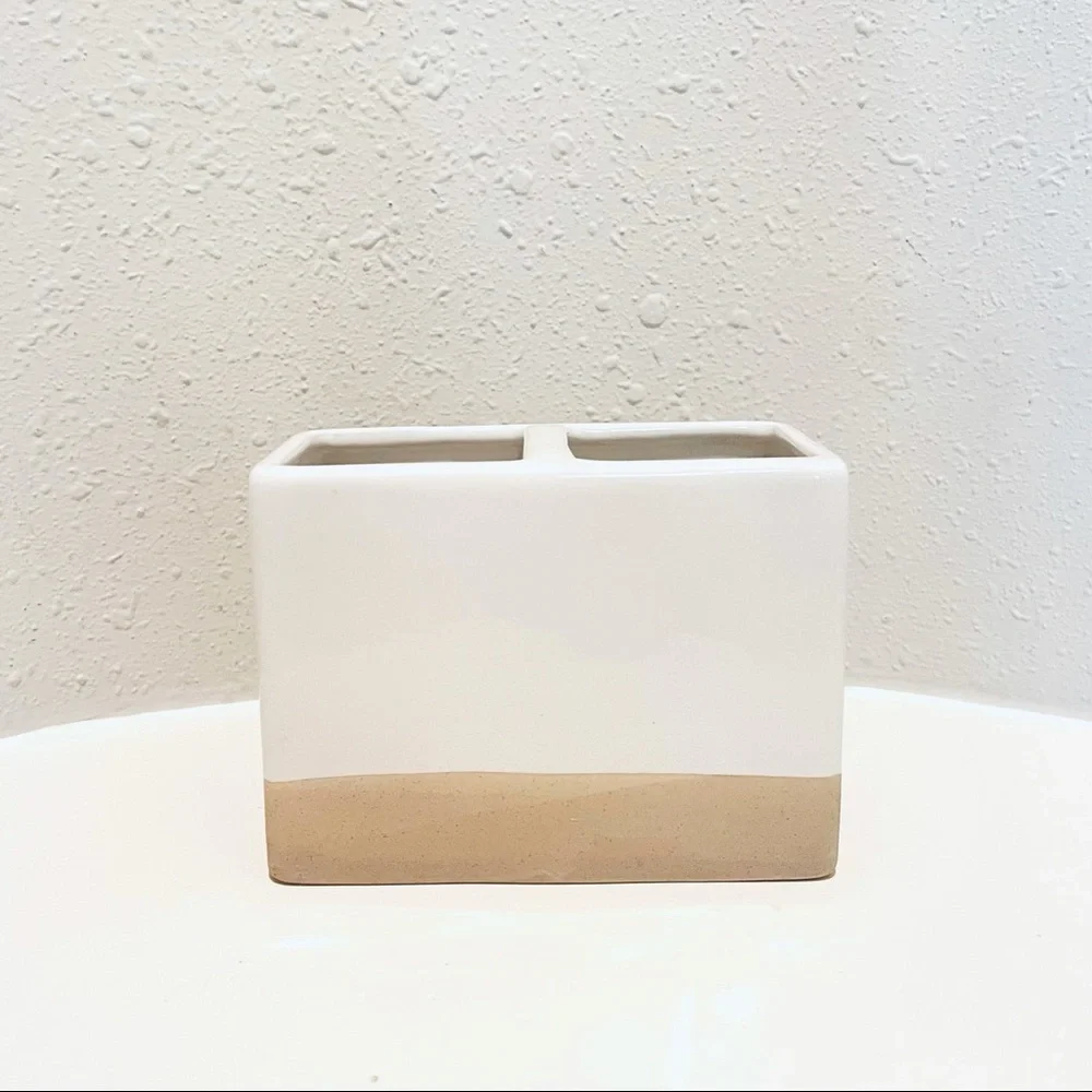 Rae Dunn KEEP Bath Toothbrush/Pens Holder NEW